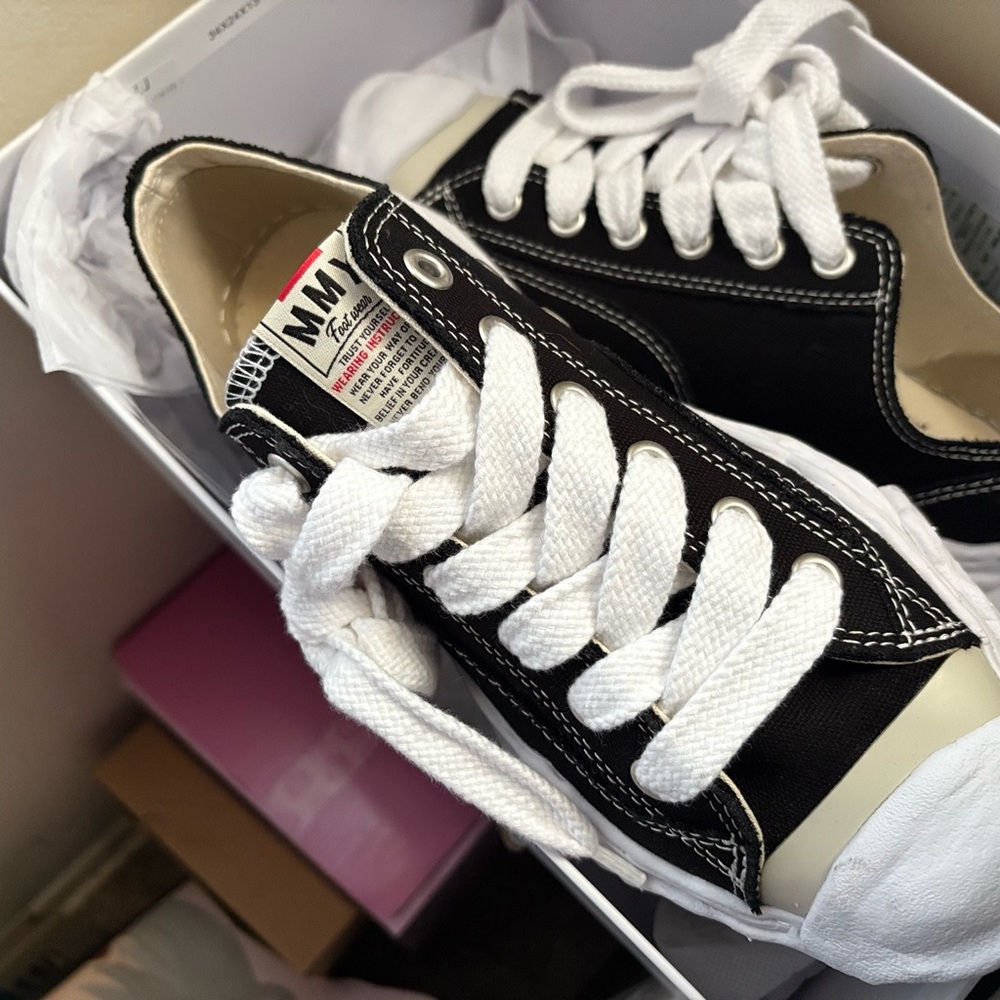 Maison Mihara Yasuhiro Hank OG Sole
Canvas Low 'Black White' ~